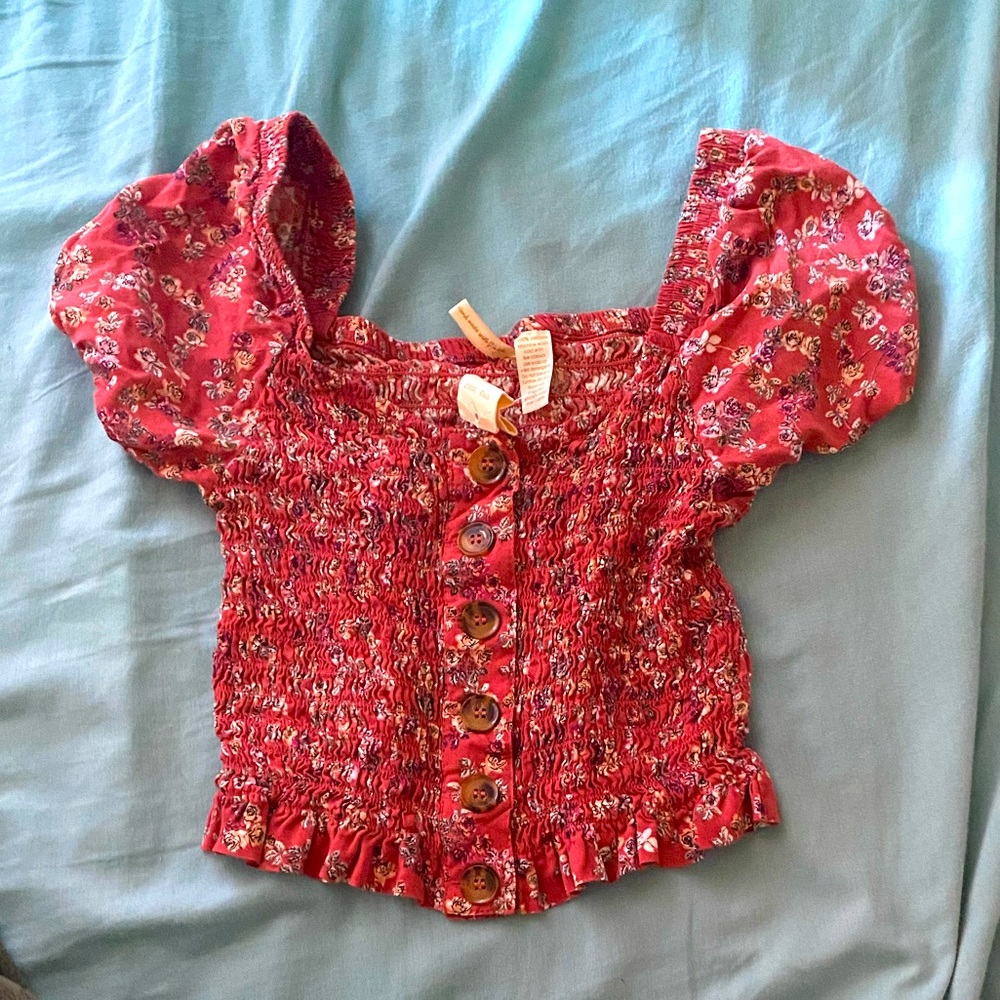 Woman’s floral crop top